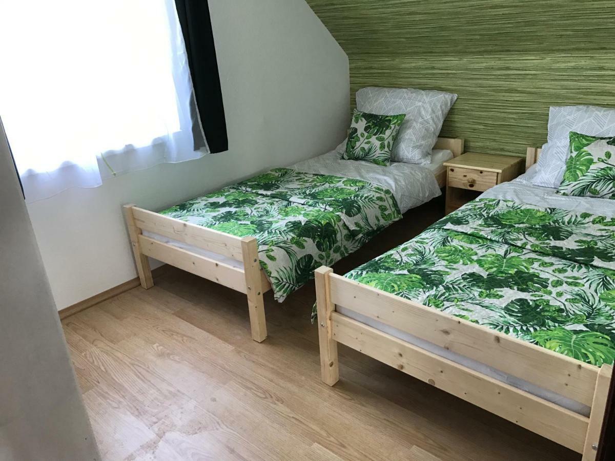 Ferienwohnung Rozsavoelgy Apartman Balatonlelle Exterior foto